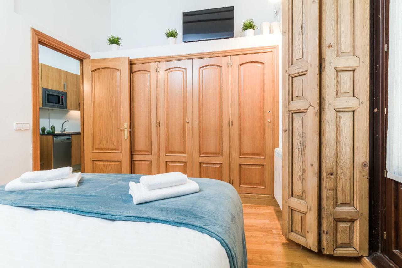 Pyr Select Plaza Mayor II Y III Apartment Madrid Ngoại thất bức ảnh